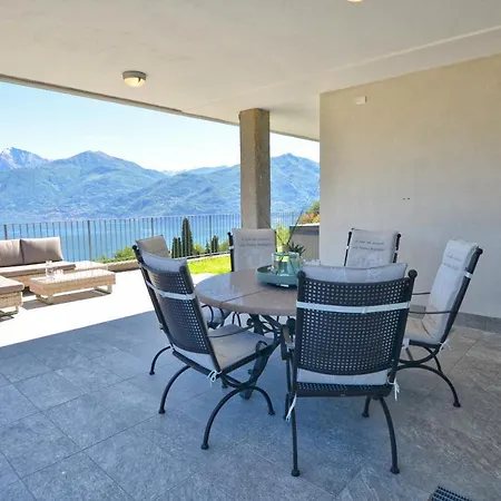 Felice Sul 2-bedroom Lakeview