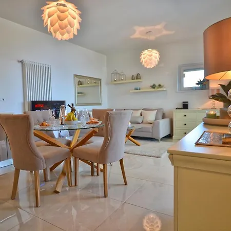 Felice Sul 2-bedroom Lakeview * Менаджо