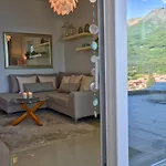 Lakeside Retreat Apartment *