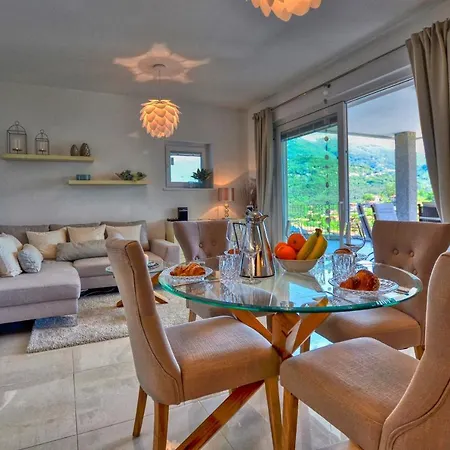 Felice Sul 2-bedroom Lakeview * Menaggio