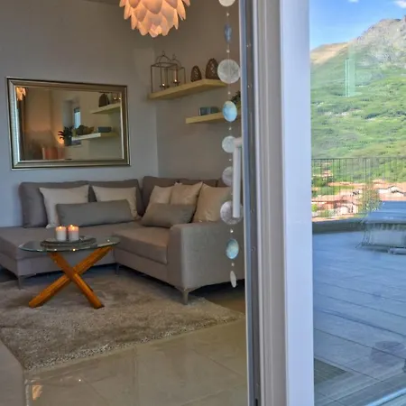 Felice Sul 2-bedroom Lakeview דירה *