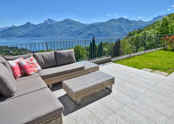 Lakeside Retreat